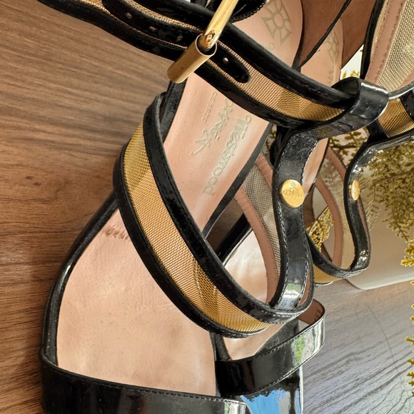 Vivienne Westwood Elegant Black and Gold Strappy Heels - Picture 4 of 8